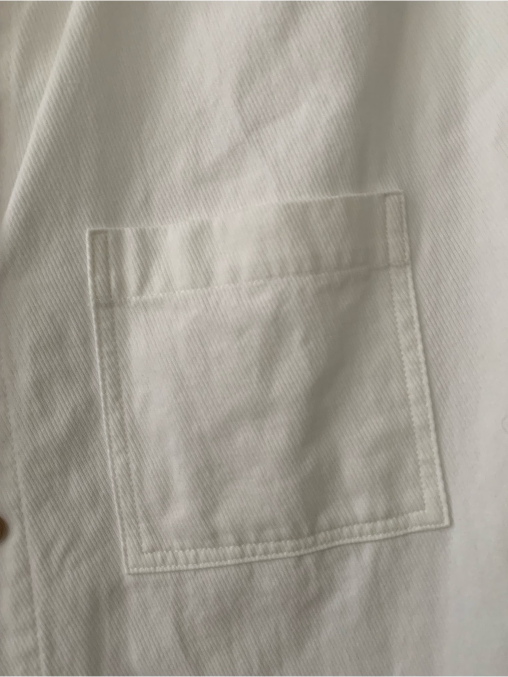 Velvet Heart White Button-Up Shirt - Picture 3 of 9